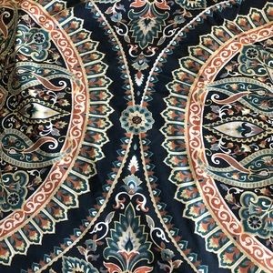 King-sized Duvet with Two Pillow Shams